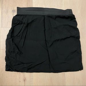 💗 Aritzia TALULA Black Summer Skirt